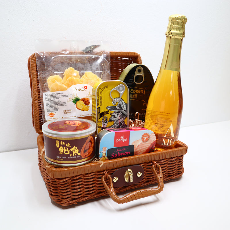 Sparkling Feast Hamper